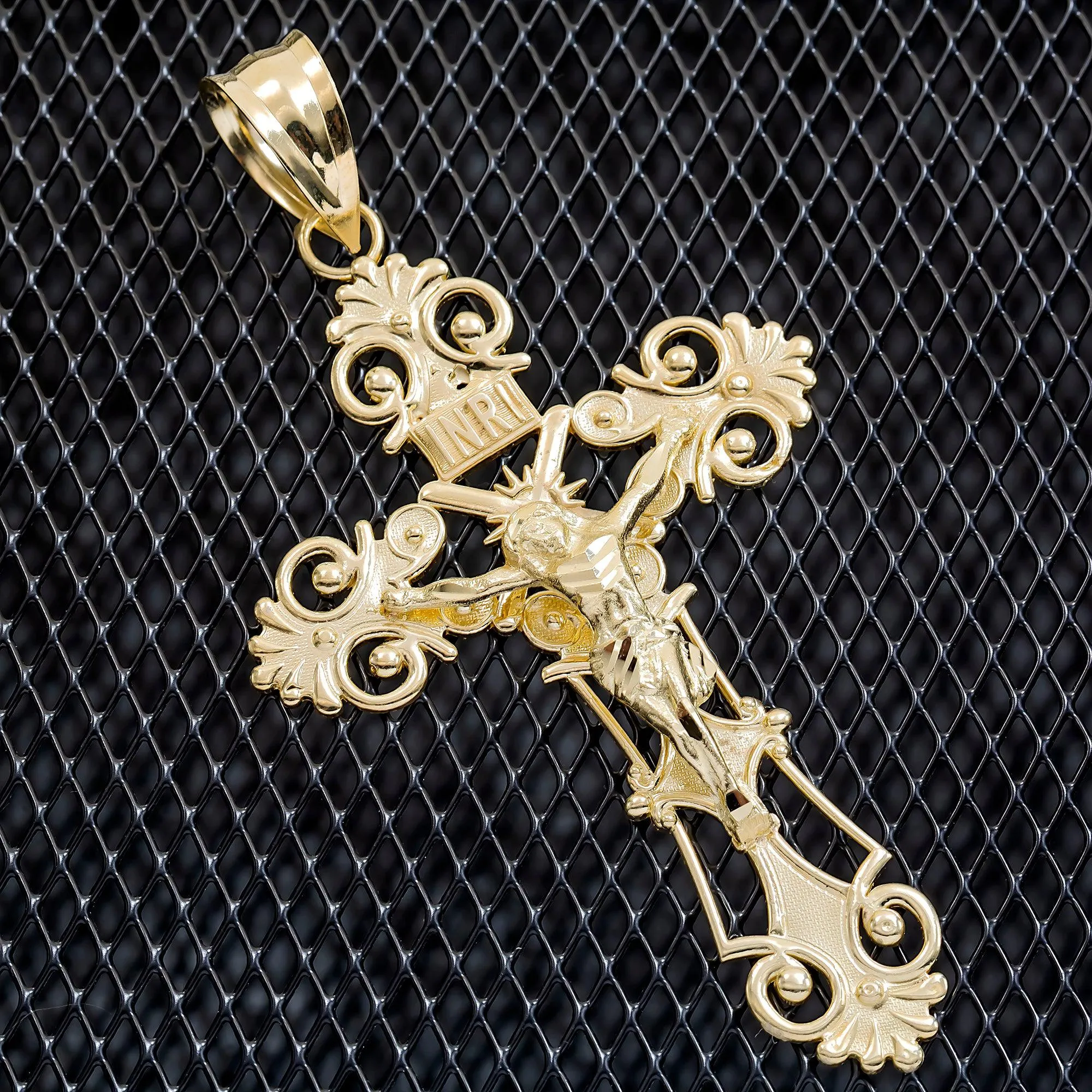 10K GOLD CRUCIFIX PENDANT 21.8G