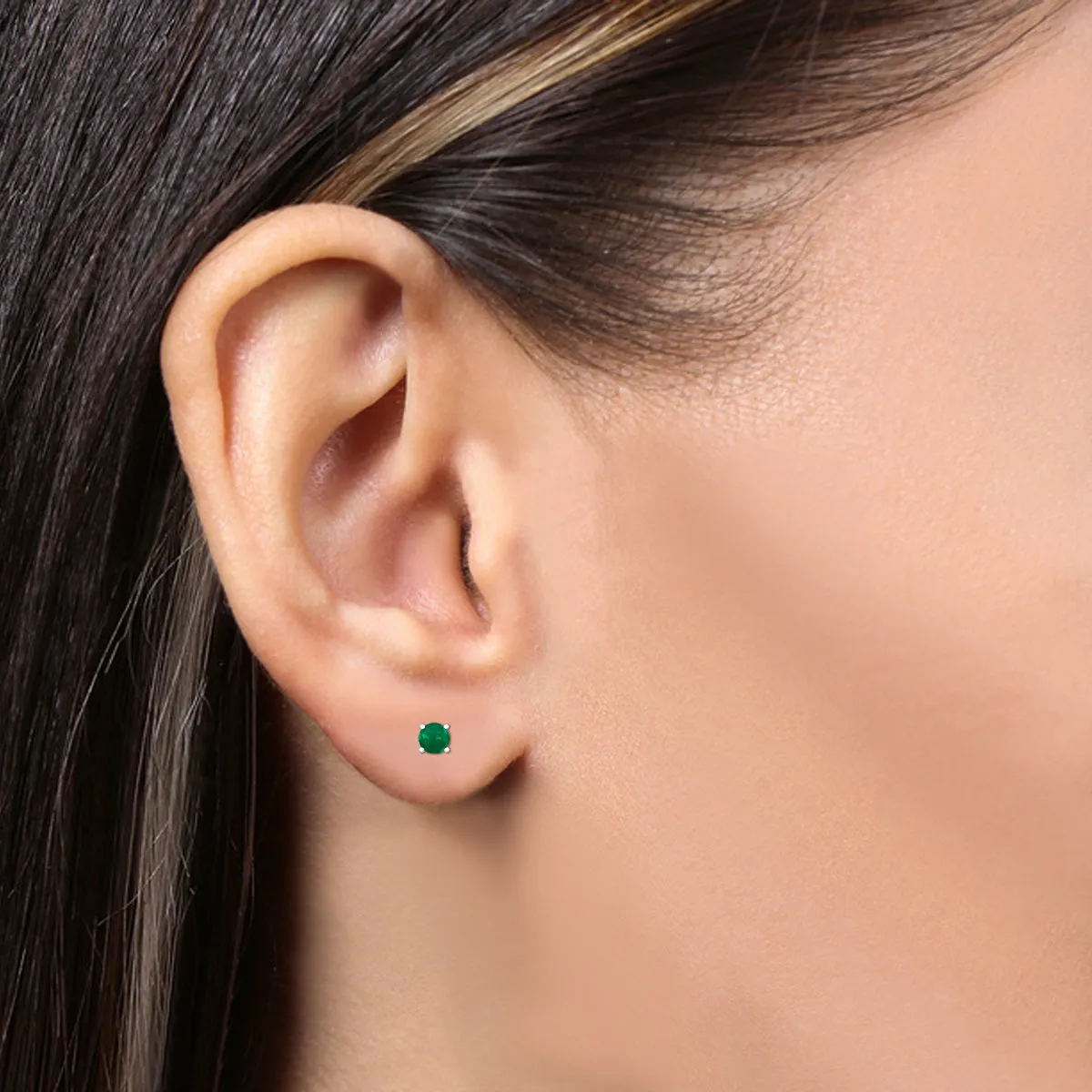 14K White Gold 5Mm Round Emerald Earrings