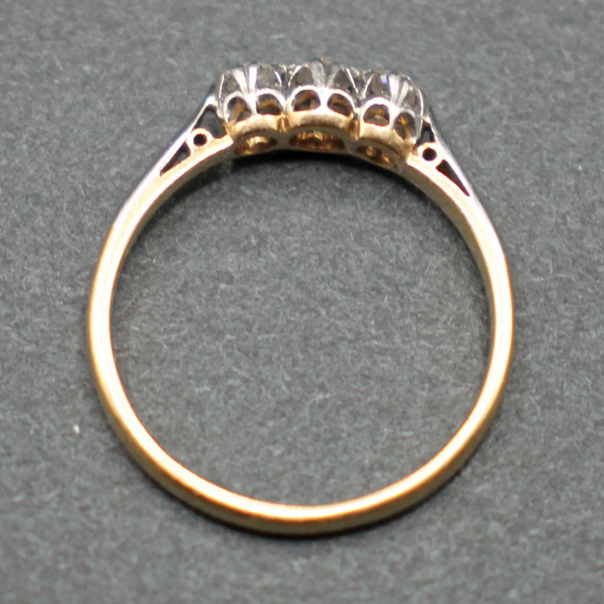 18ct gold and platinum diamond trilogy ring