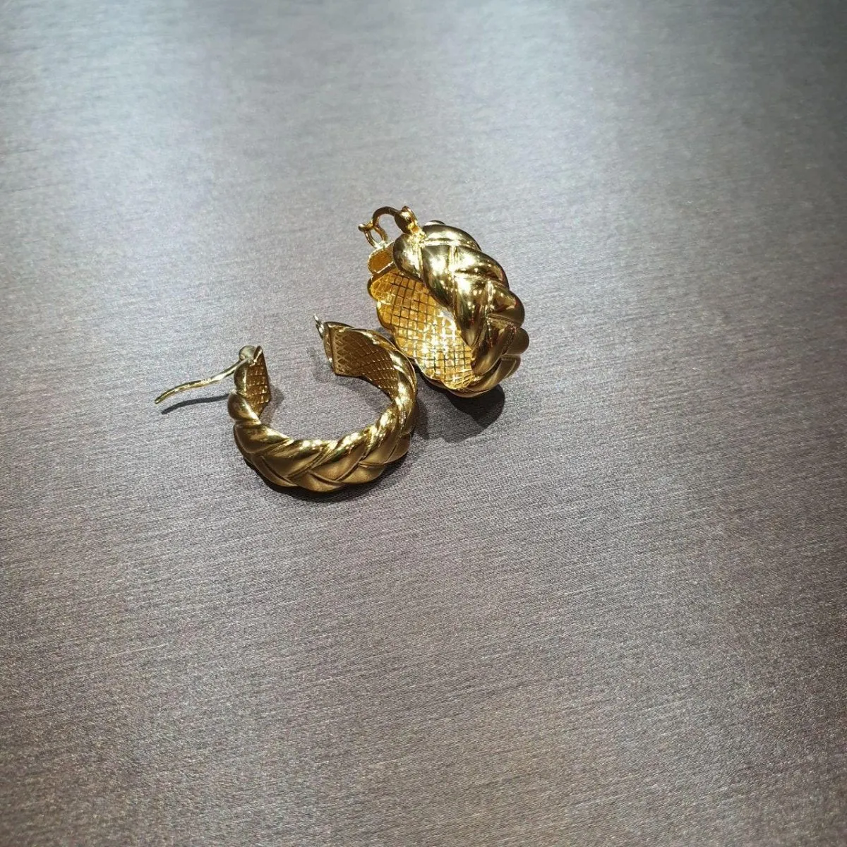 22k / 916 Gold Loop Earring High Polish by Best Gold Shop