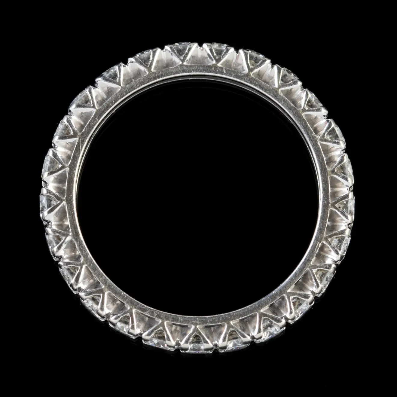 Art Deco Diamond Full Eternity Ring Platinum 1.70Ct Of Diamond Circa 1930