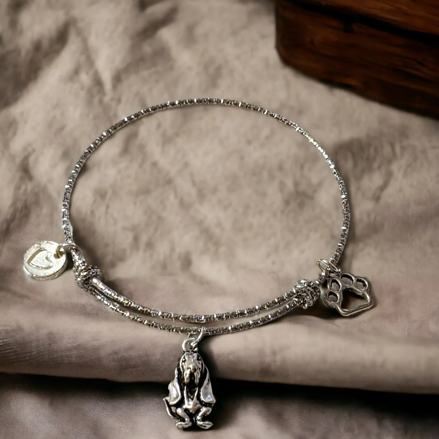 Bassett Hound Lover's Bracelet,  ADJUSTABLE Wire Charm BANGLE