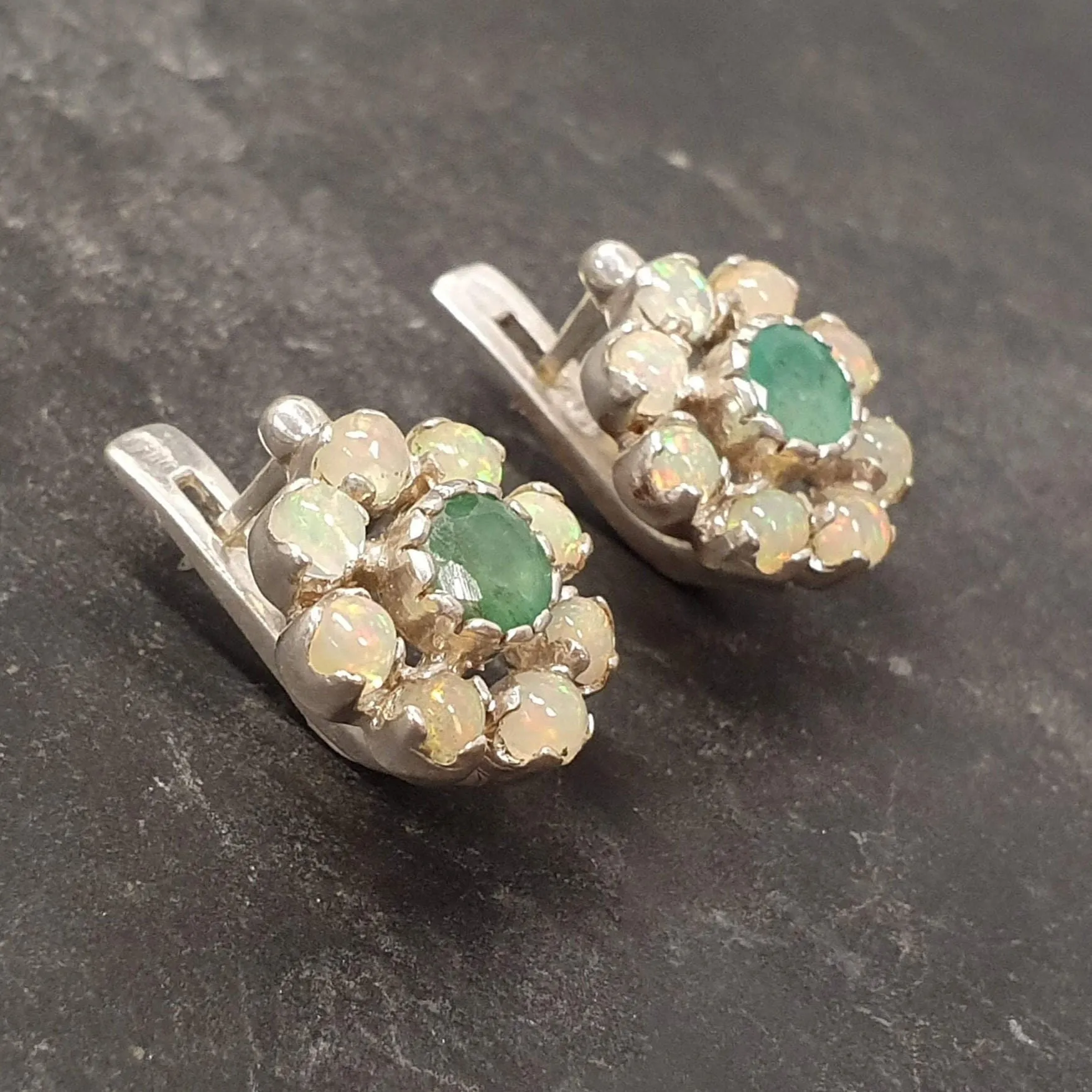 Daisy Emerald Earrings - Flower Silver Earrings - Natural Emerald Earrings