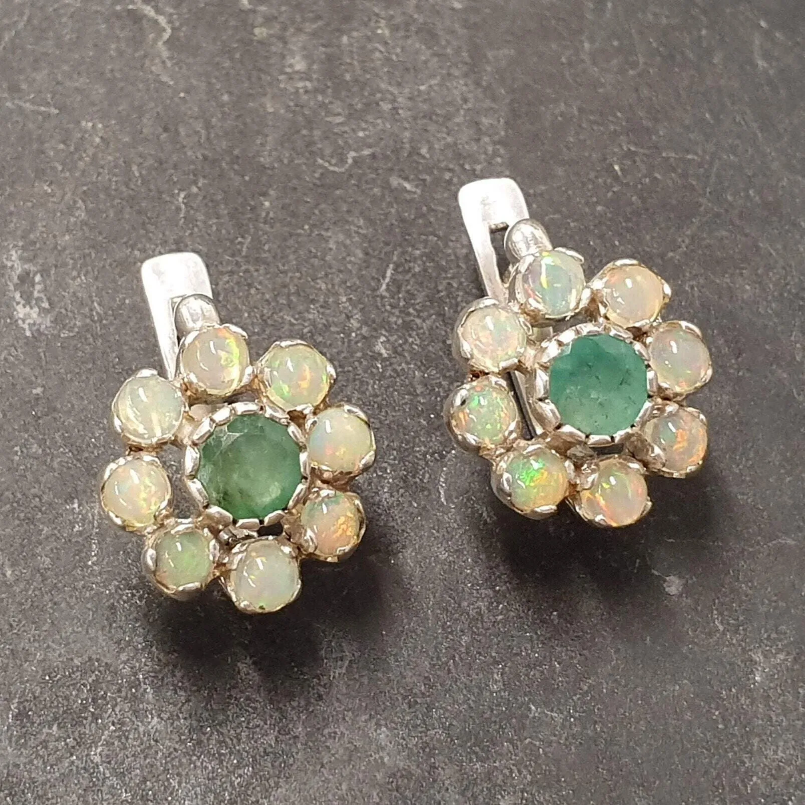 Daisy Emerald Earrings - Flower Silver Earrings - Natural Emerald Earrings