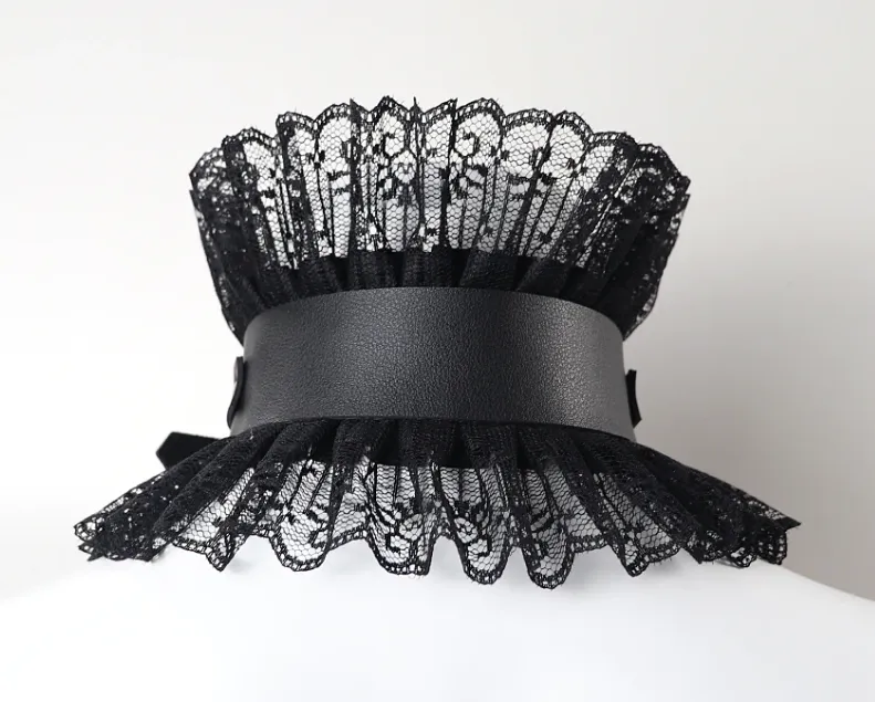 Dark Princess Vintage Exaggerated Lace Collar/Choker