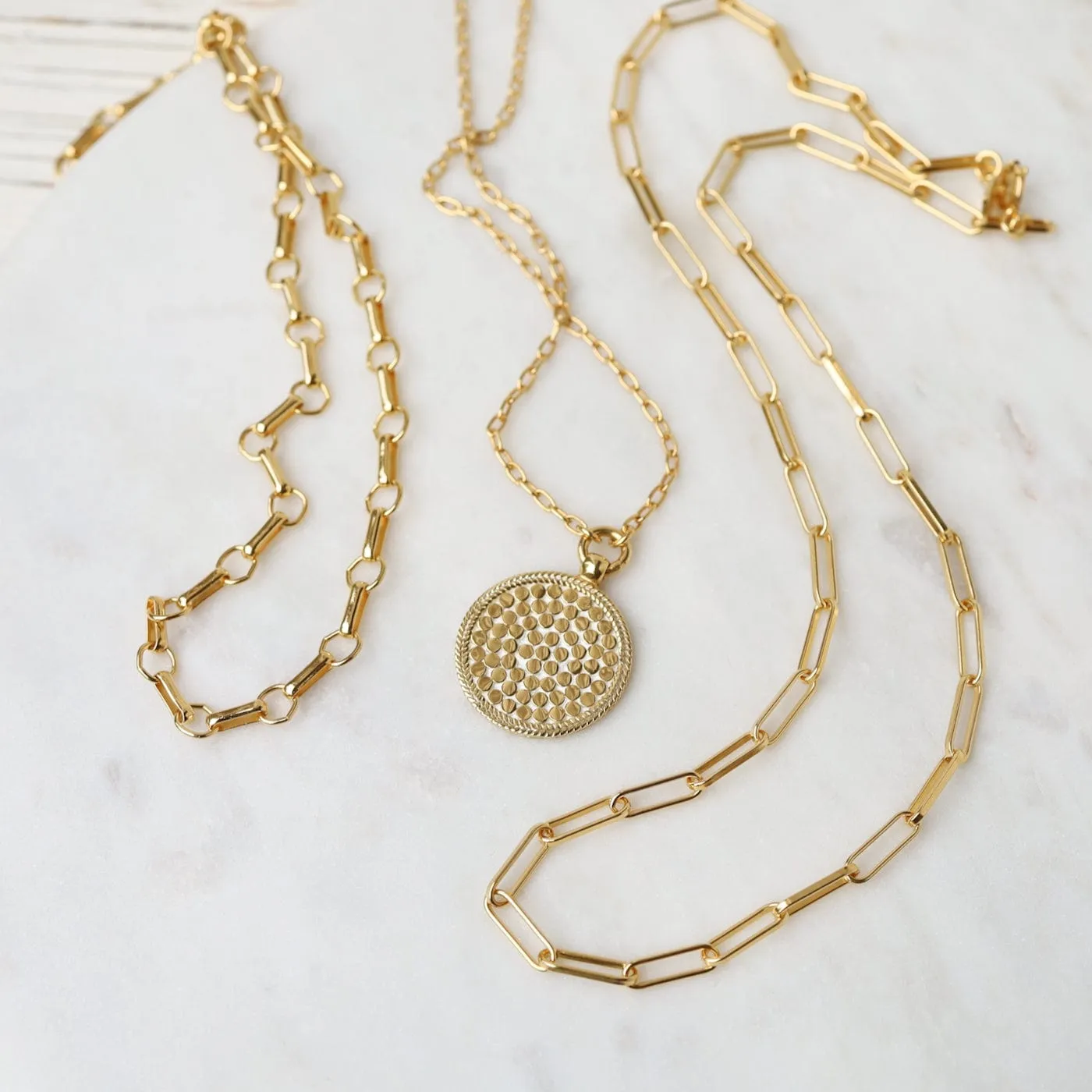 Elongated Box Chain Necklace in Gold