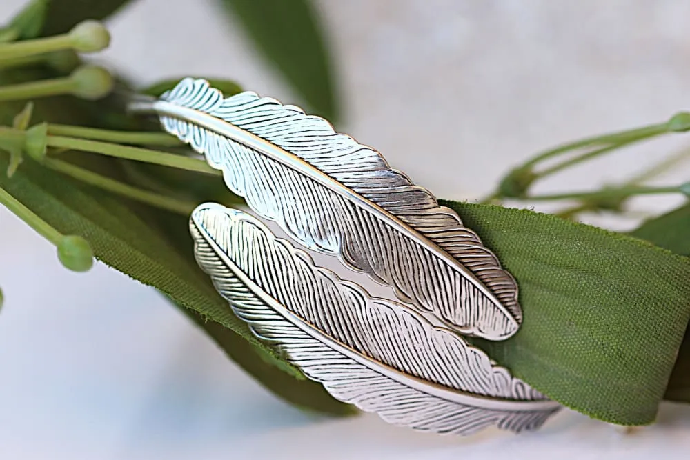 FEATHER EARRINGS