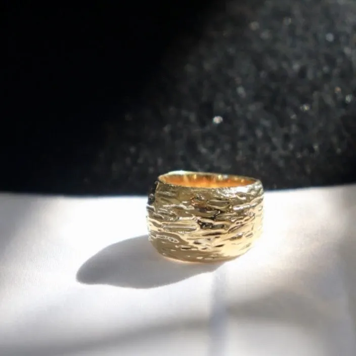 LONG LOTS TEXTURED WIDE BAND RING