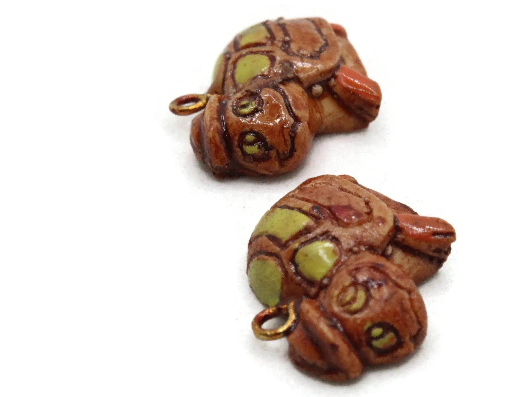 Plastic Turtle Pendants   Vintage Tortoise Charms