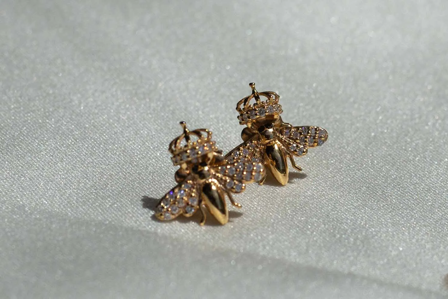 Queen Bee Earrings | Gold Diamond Wings