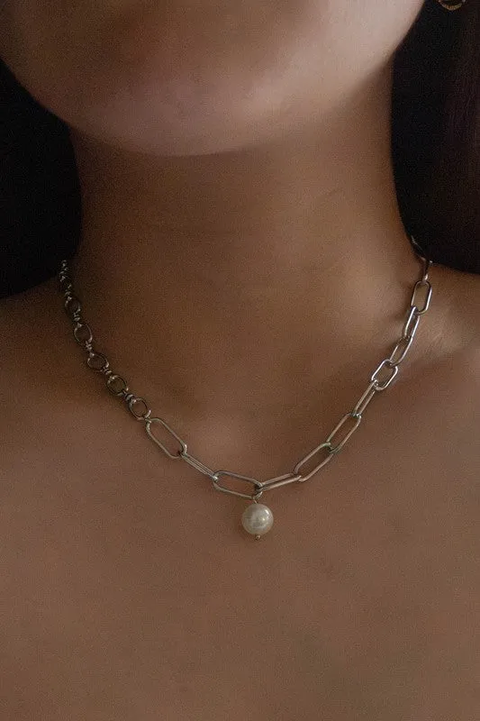 Simple Pearl Charm Necklace