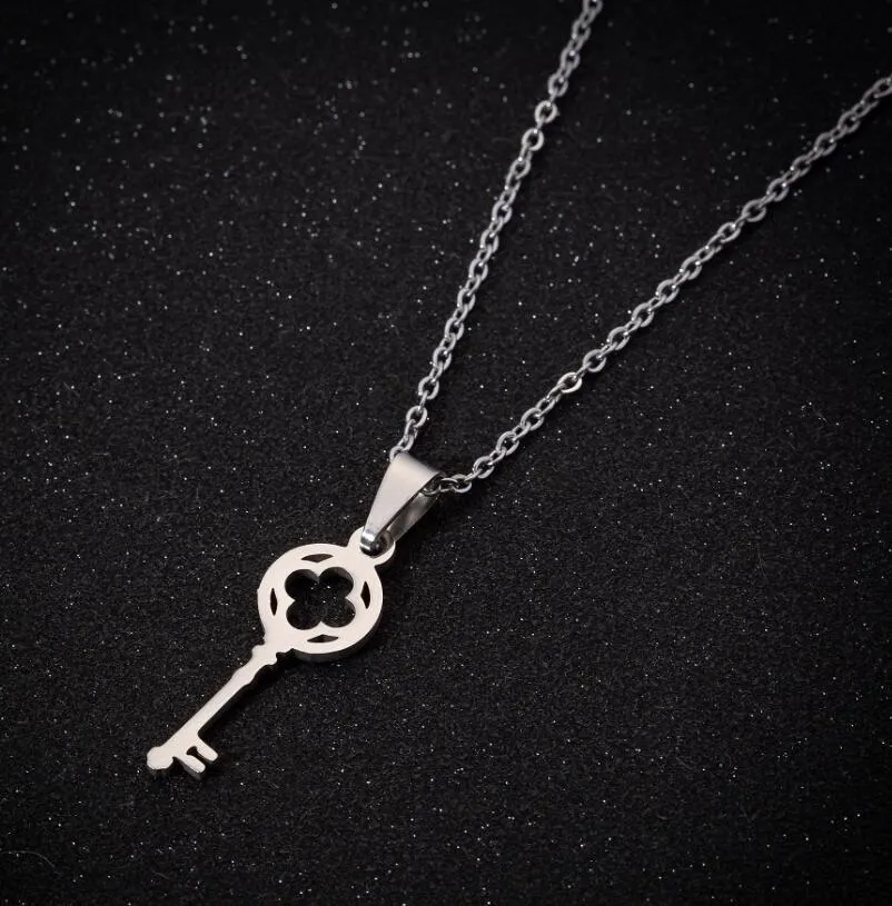 Stainless Steel Temperament Simple Key Clavicle Chain