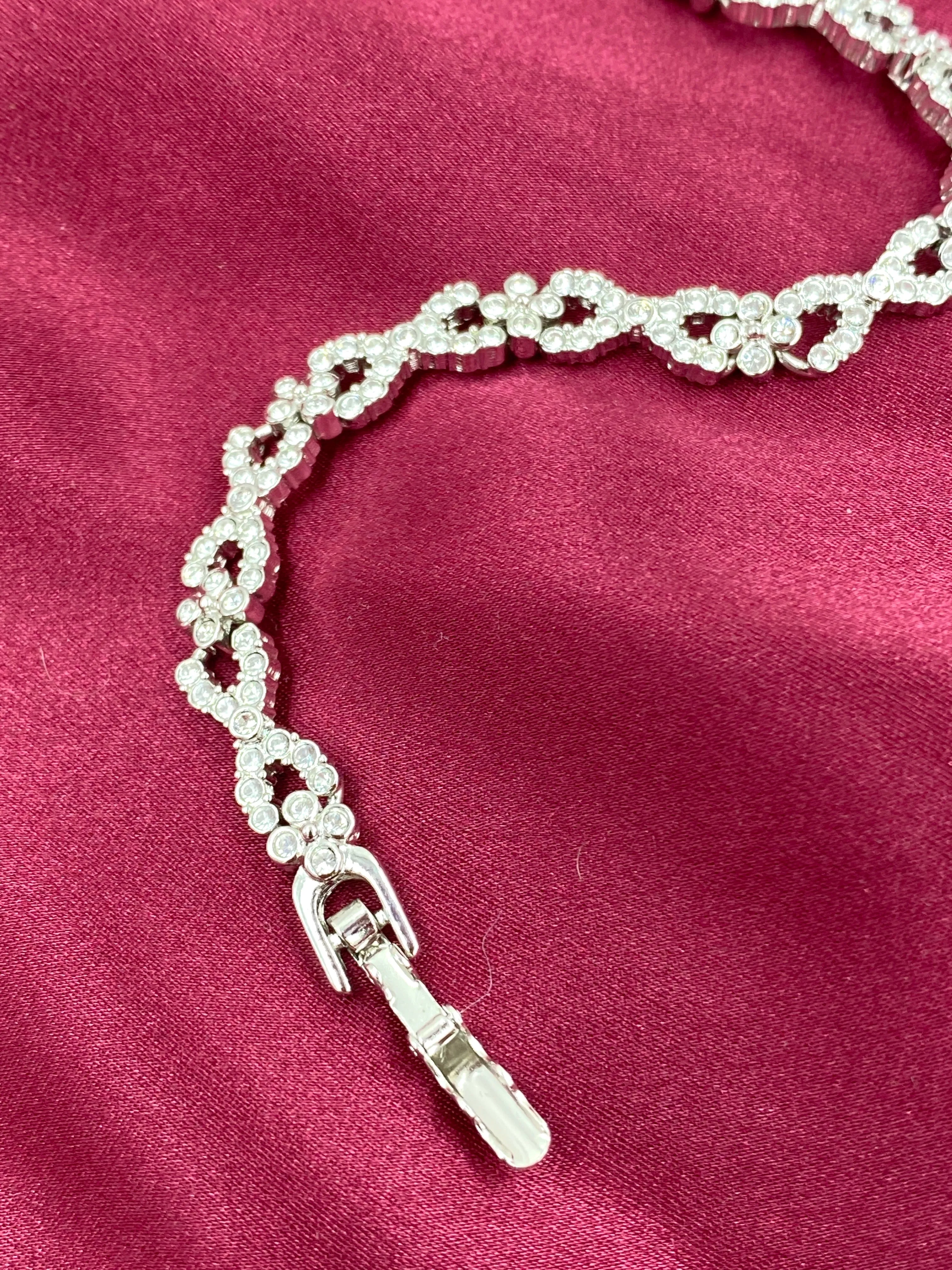 Vintage 1940s Dainty Rhinestone Link Bracelet