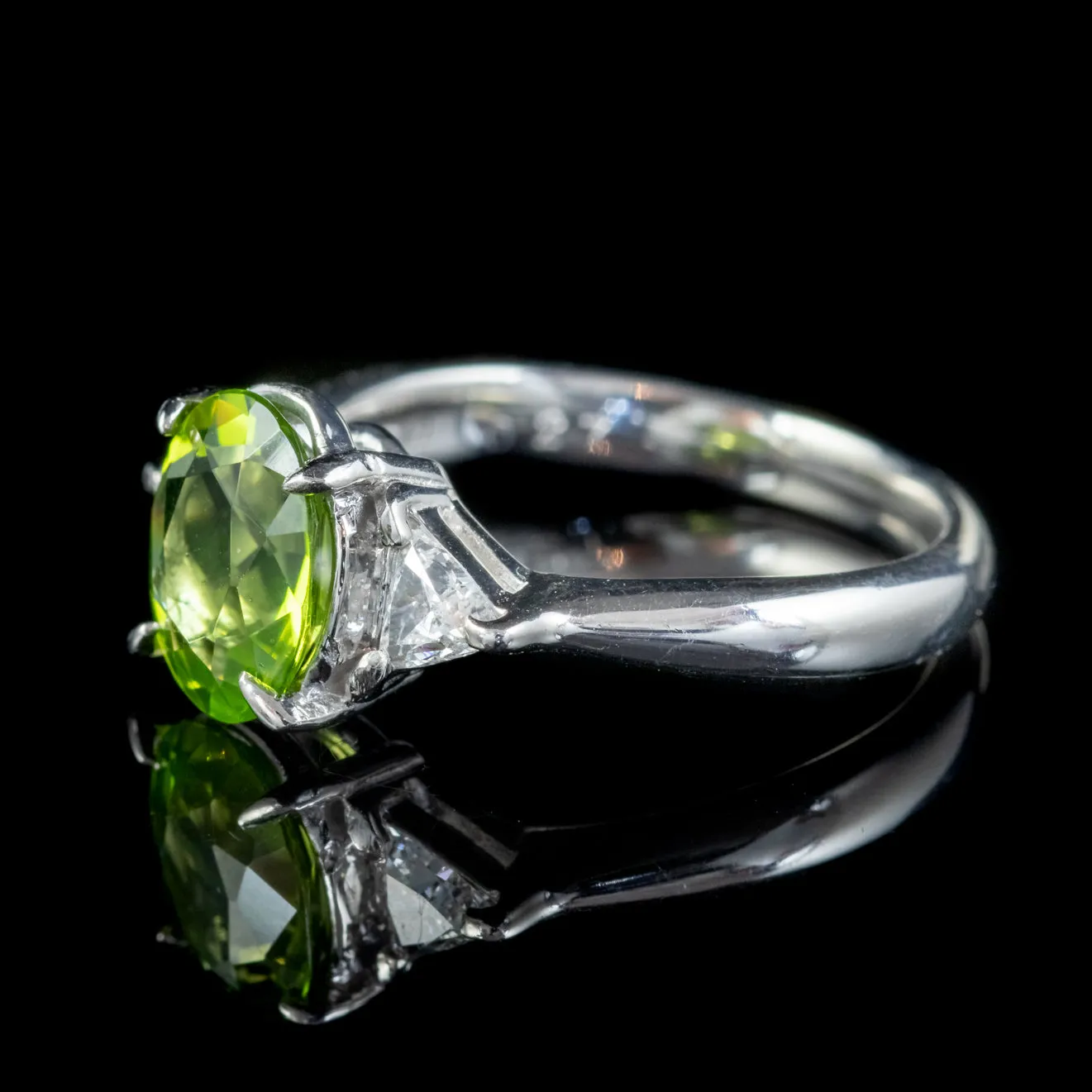 Vintage Peridot Diamond Trilogy Ring Platinum 1.74Ct Peridot Trillion Cut Diamonds